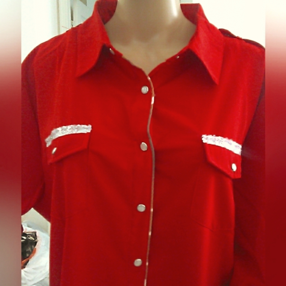 BNWT L&B Red SNAP DOWN BLOUSE FRONT POCKETS W/ SEQUINS COW PRINT DETAIL SZ. 2X - Picture 8 of 9